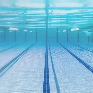 Bicarbonato de sódio na piscina e spa